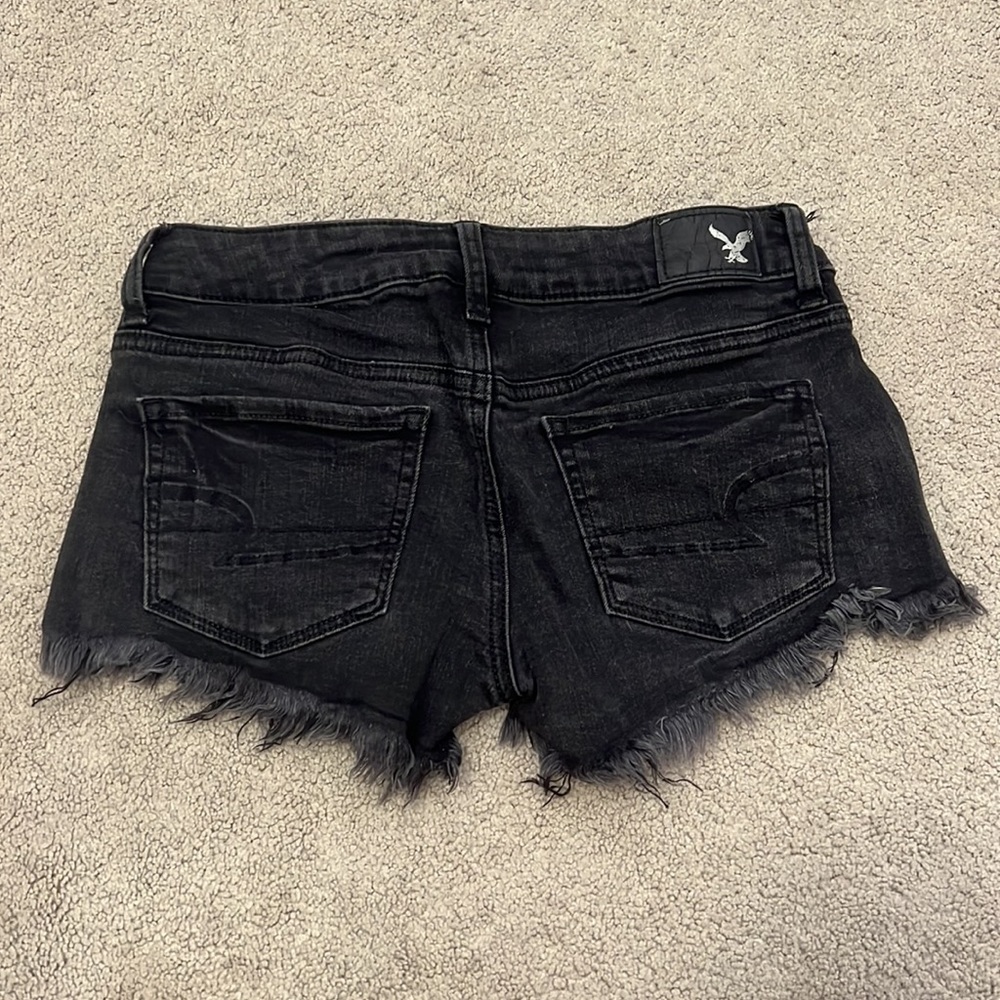 American Eagle Shorts - Picture 2 of 3